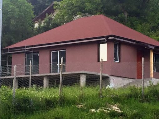 Къща с. Горно Камарци 62кв.м. + веранда